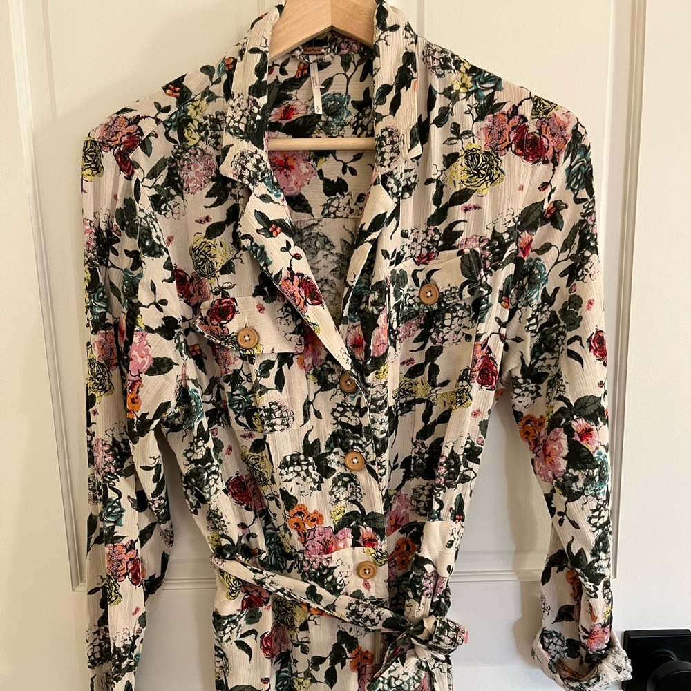 Free people floral button down jumpsuit /coverall. Size small.